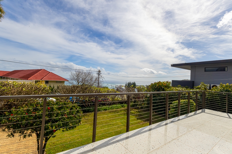 To Let 3 Bedroom Property for Rent in Camps Bay Western Cape